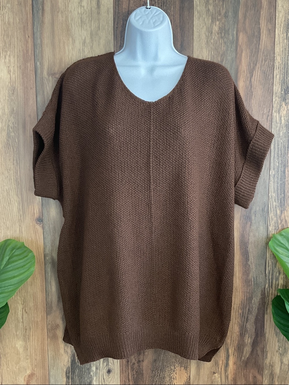 Zenana Outfitters Chocolate Brown V-Neck Short Sleeve Sweater C238
